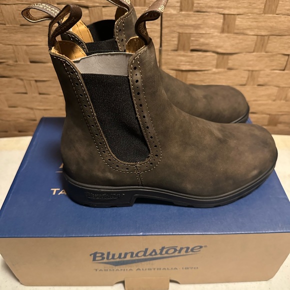 Women’s Blundstone 1351 Size 8.5 - Picture 2 of 7